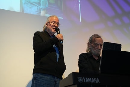 Presentación musical en el evento